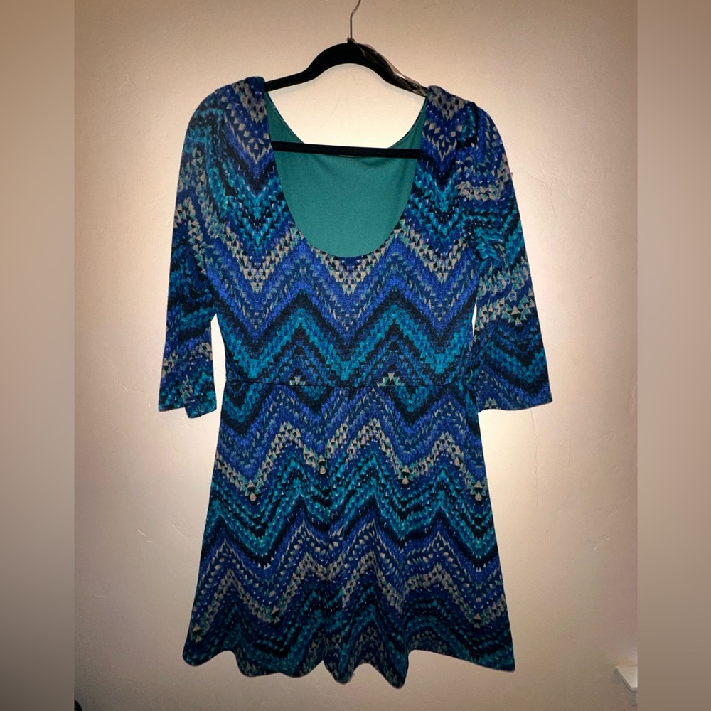 Lily Rose- Women’s scoop back dress- size XL